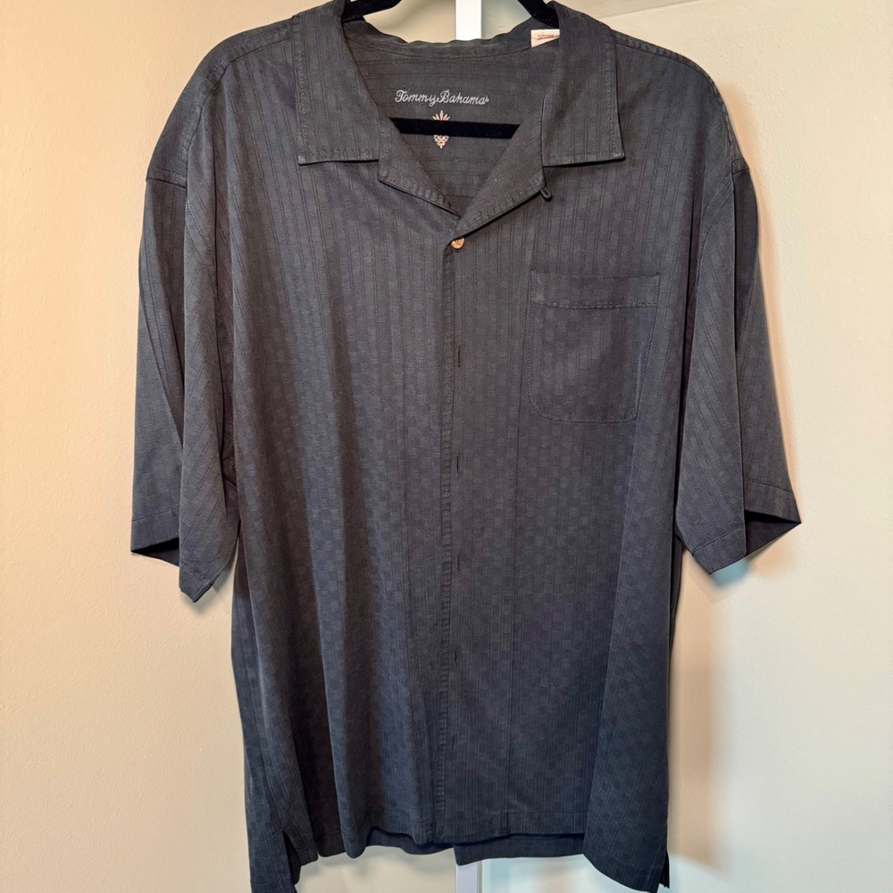 Tommy Bahama Mens XL Black 100% Silk Jacquard Stripe Short Sleeve Camp Shirt